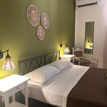 Greenhome בית הארחה