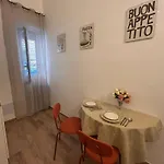 Greenhome Guest house 3*